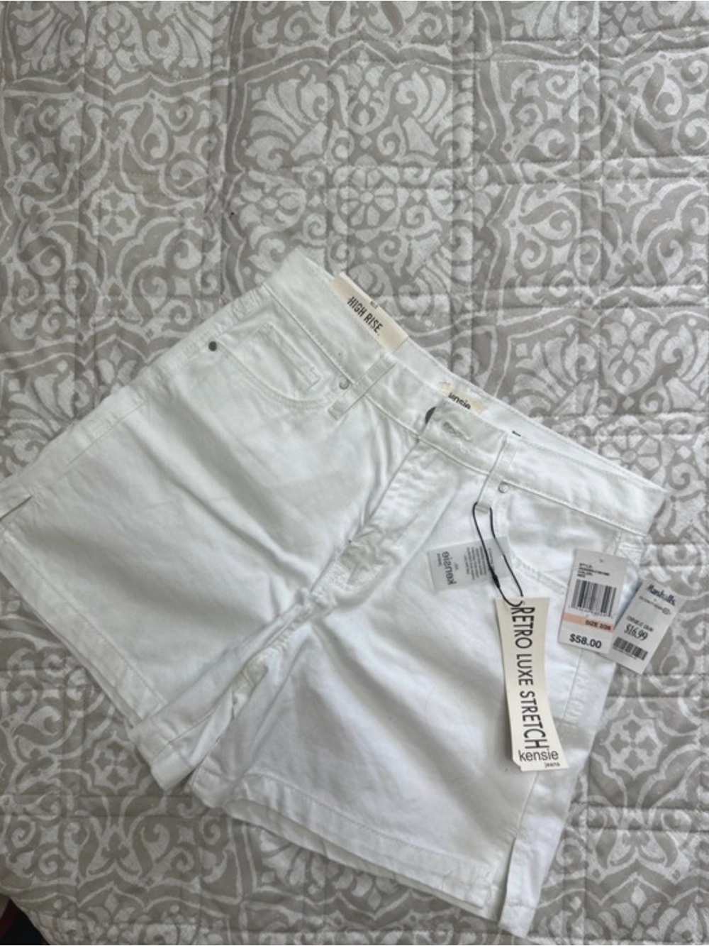 kensie White High-Rise Denim Shorts
